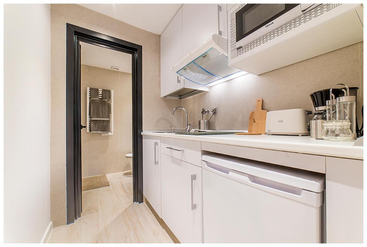 Apartamentos Madrid Rio المظهر الخارجي الصورة