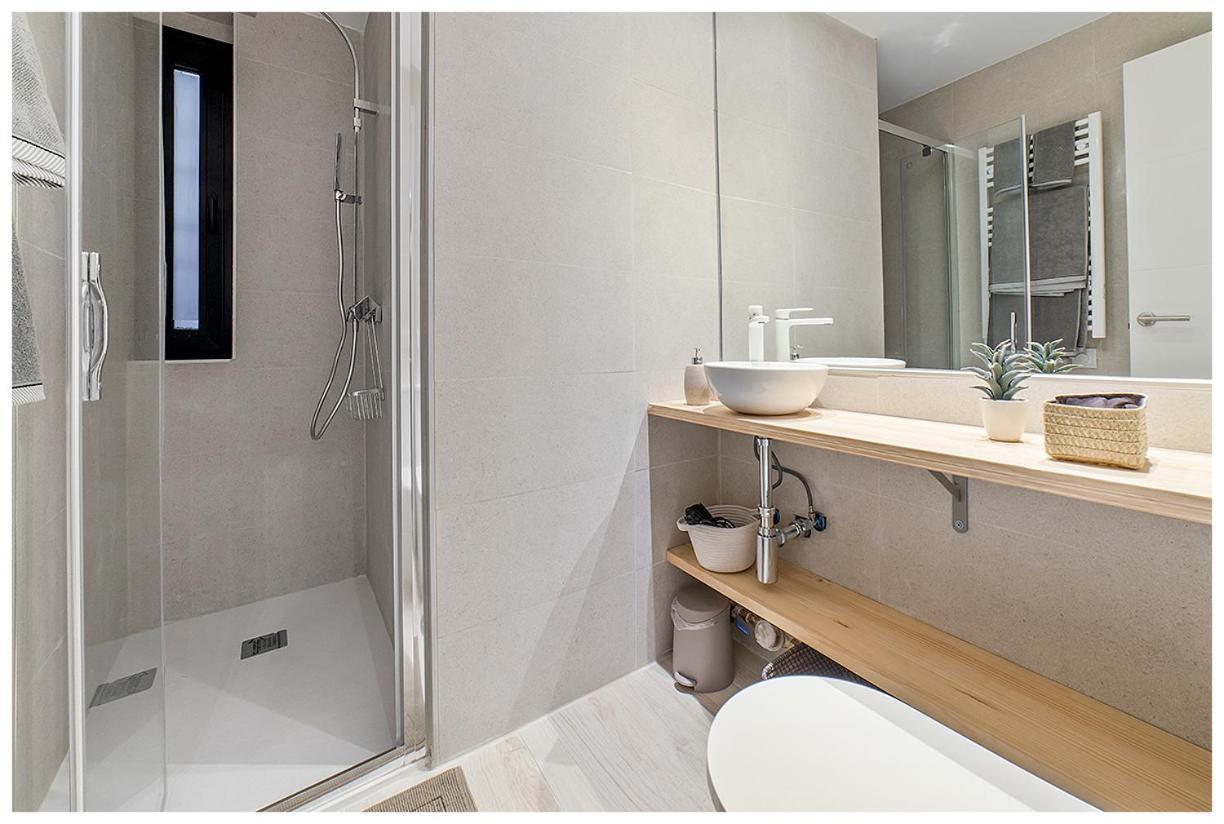 Apartamentos Madrid Rio المظهر الخارجي الصورة